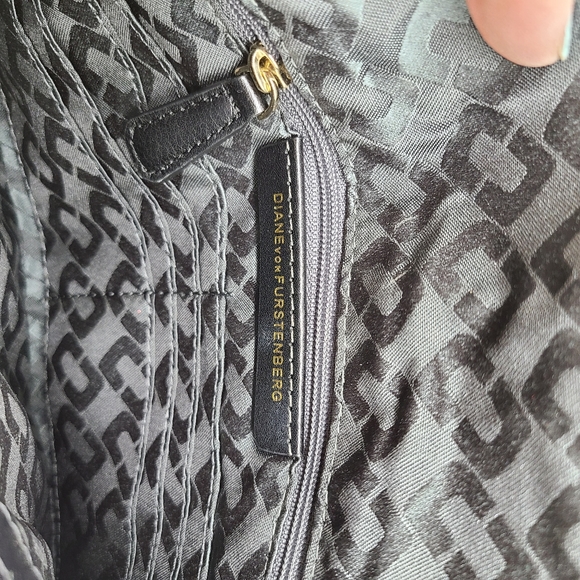 Diane Von Furstenburg Secret Agent Purse - Picture 16 of 16